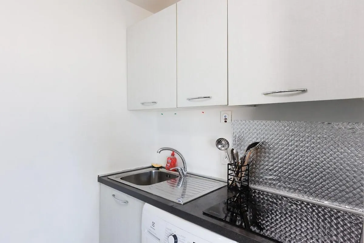 Apartment Cannes Beach - Vue Mer-Plage-Piscine-Clim-Wifi