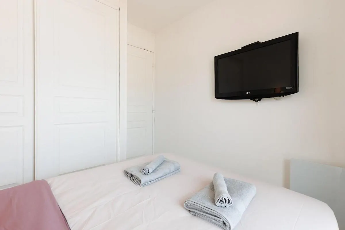 Apartment Cannes Beach - Vue Mer-Plage-Piscine-Clim-Wifi
