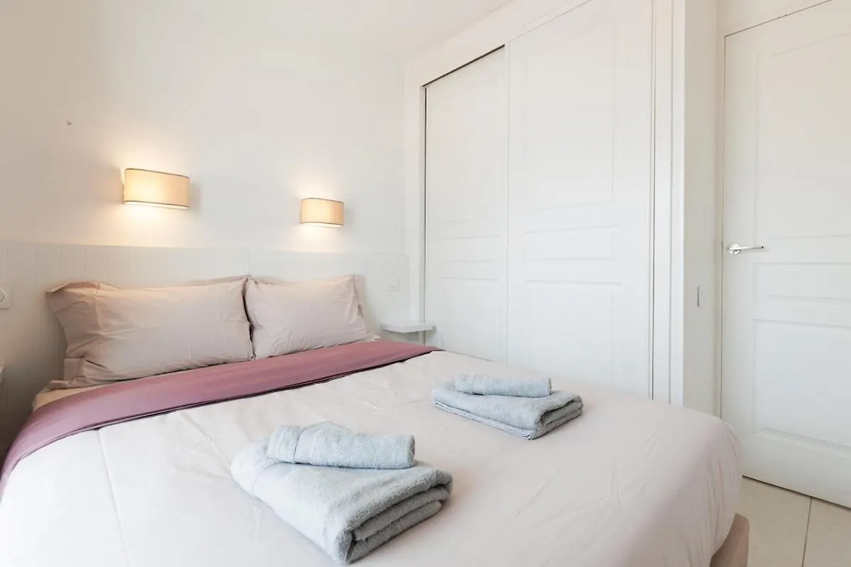 Apartment Cannes Beach - Vue Mer-Plage-Piscine-Clim-Wifi